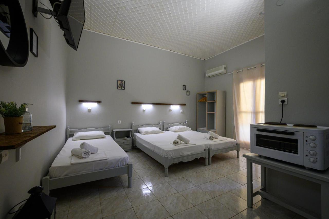 George Apartments Stoupa Exterior photo